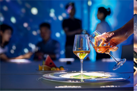 秀色可餐體驗(yàn)館：美景美食，虛實(shí)相生